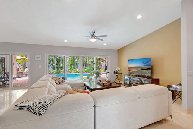22740 Bella Rita Circle, Boca Raton, FL 33433