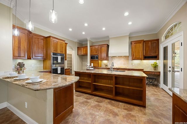 265 FOSSIL HILLS LOOP, Spring Branch, TX 78070