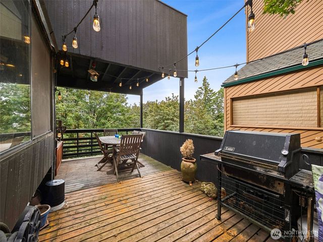 2028 34th Avenue S, Seattle, WA 98144