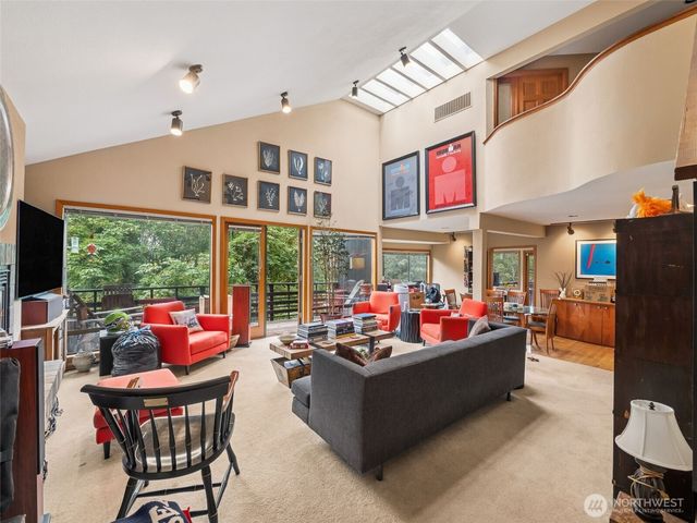 2028 34th Avenue S, Seattle, WA 98144