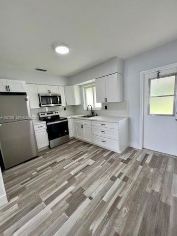 2325 Taft St A, Hollywood, FL 33020