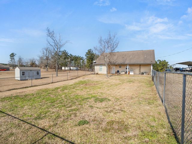 270 Dogwood Ln, Simpson, LA 71474