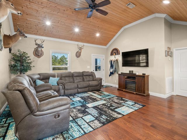 270 Dogwood Ln, Simpson, LA 71474