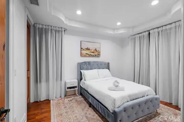16806 Addison Street, Encino, CA 91436
