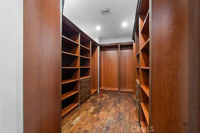 16806 Addison Street, Encino, CA 91436