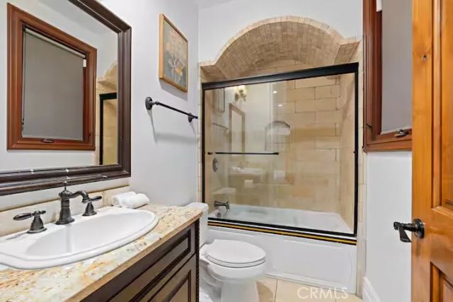 16806 Addison Street, Encino, CA 91436