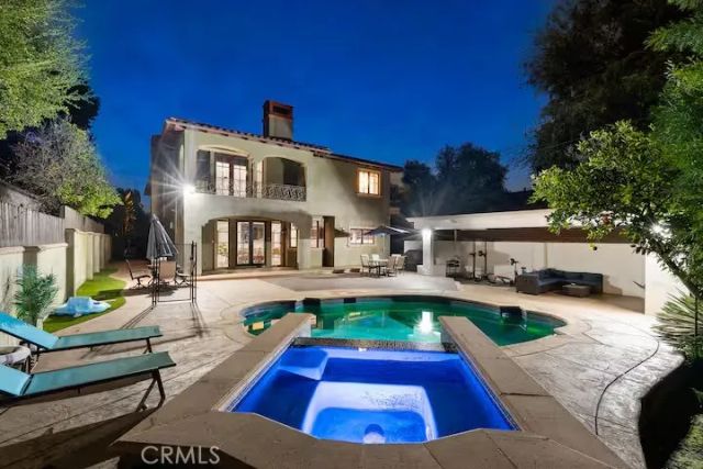 16806 Addison Street, Encino, CA 91436