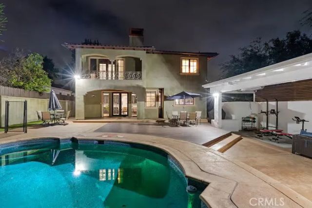 16806 Addison Street, Encino, CA 91436