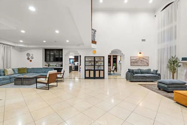 16806 Addison Street, Encino, CA 91436