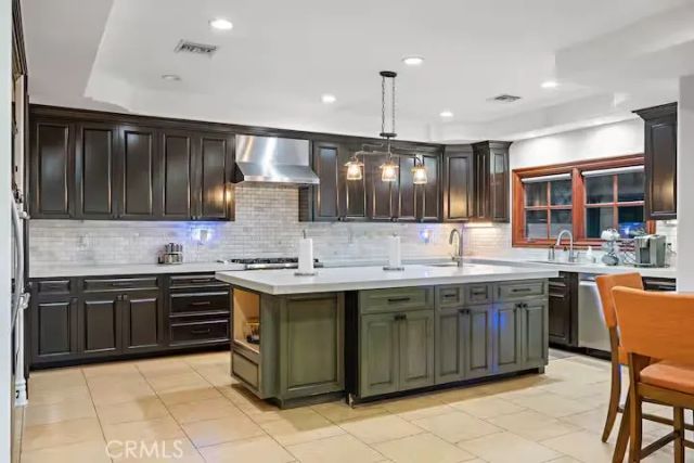 16806 Addison Street, Encino, CA 91436