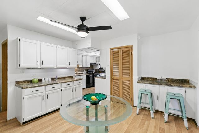 16400 University Avenue, South Holland, IL 60473