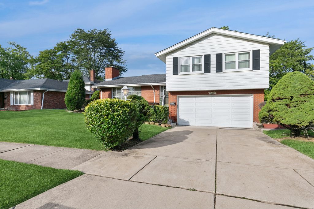 16400 University Avenue, South Holland, IL 60473