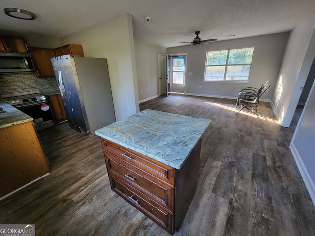 6130 Geiger Street NW, Covington, GA 30014