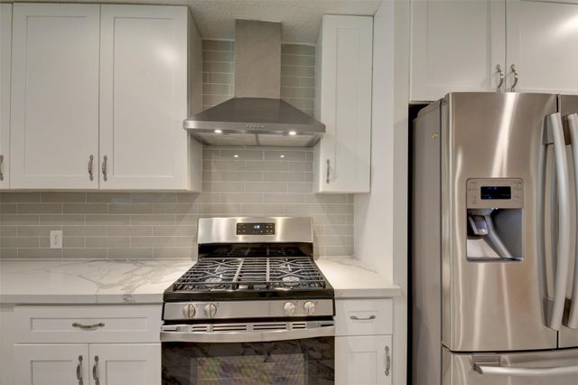 5604 Whitehaven Street, Bellaire, TX 77401