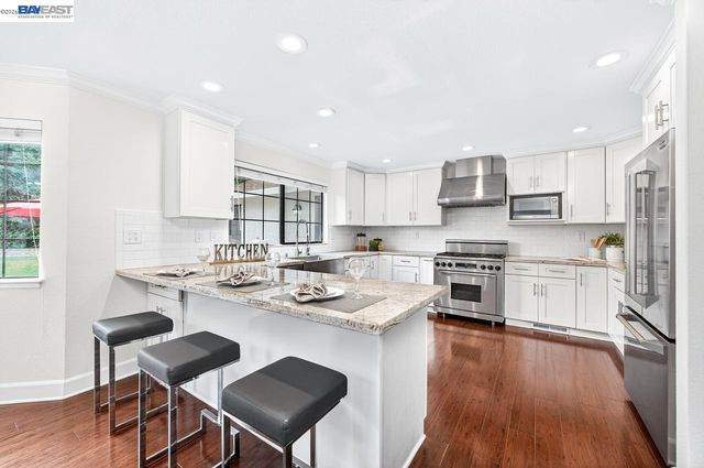 2737 Harland Ct, Walnut Creek, CA 94598