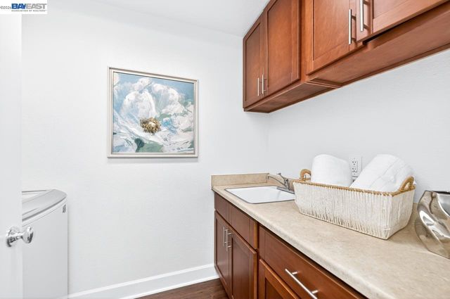 2737 Harland Ct, Walnut Creek, CA 94598