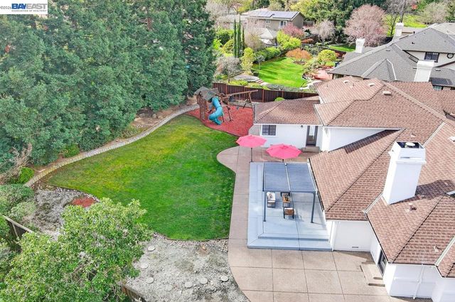 2737 Harland Ct, Walnut Creek, CA 94598