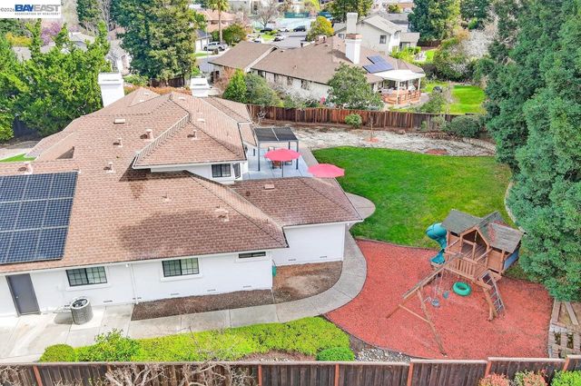 2737 Harland Ct, Walnut Creek, CA 94598