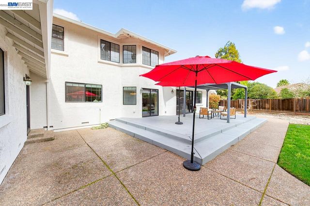 2737 Harland Ct, Walnut Creek, CA 94598