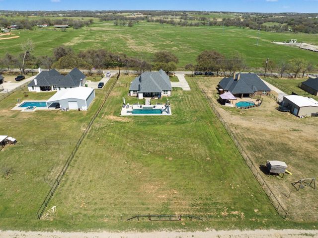 3230 Knob Road, Springtown, TX 76082