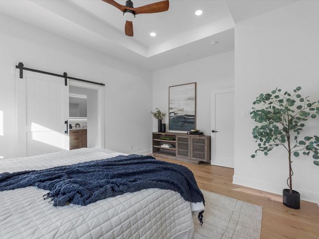 508 Dell Court, Houston, TX 77009