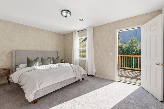 543 River Rock Blvd, Murfreesboro, TN 37128