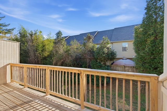 543 River Rock Blvd, Murfreesboro, TN 37128