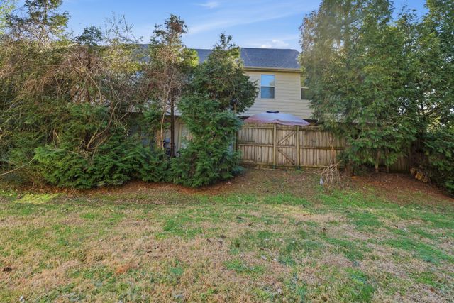 543 River Rock Blvd, Murfreesboro, TN 37128