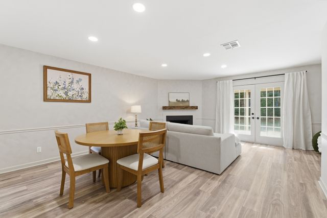 543 River Rock Blvd, Murfreesboro, TN 37128