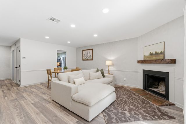 543 River Rock Blvd, Murfreesboro, TN 37128