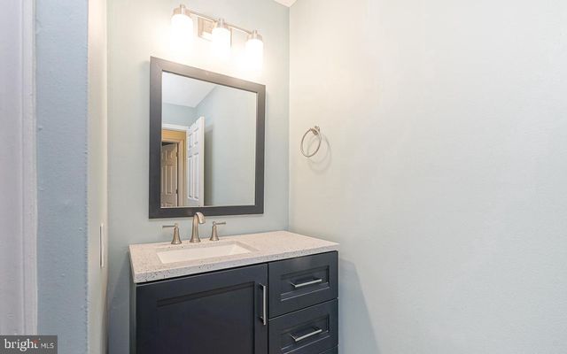 1214 TRISTRAM CIR, Mantua, NJ 08051