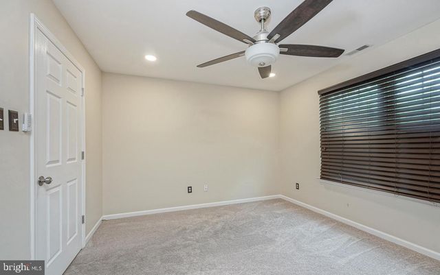 1214 TRISTRAM CIR, Mantua, NJ 08051