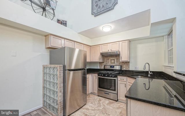1214 TRISTRAM CIR, Mantua, NJ 08051