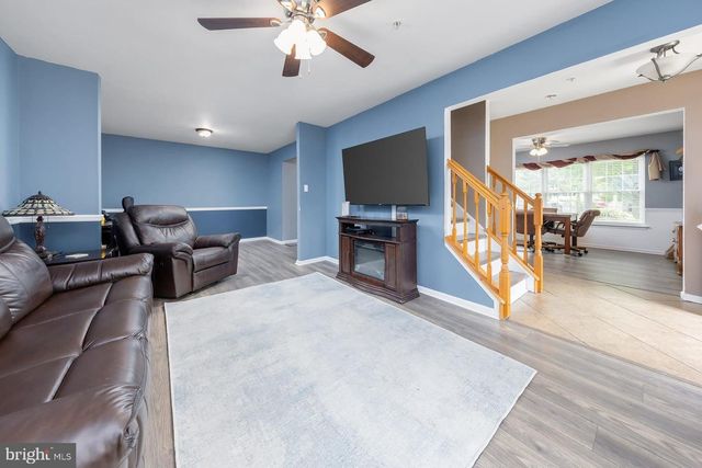 701 TANGLEWOOD DR, Sicklerville, NJ 08081