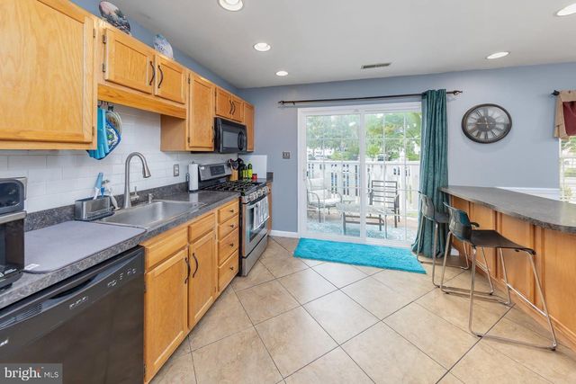 701 TANGLEWOOD DR, Sicklerville, NJ 08081