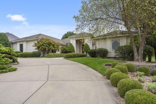 5364 South Castlebay Drive, Springfield, MO 65809