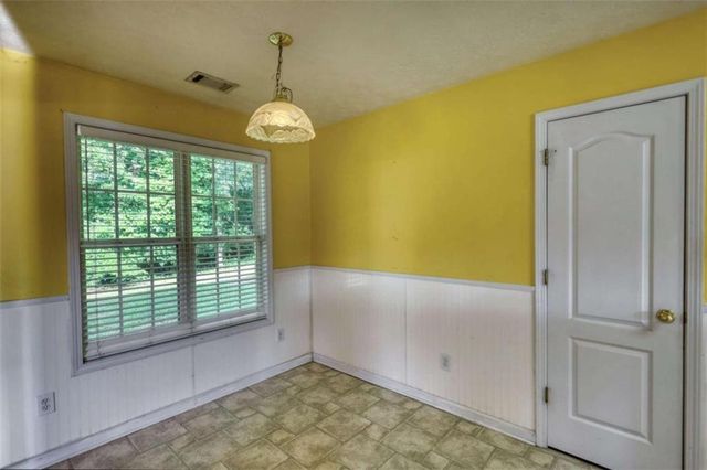 25 Luke Ln, Covington, GA 30014