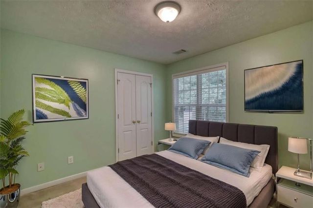 25 Luke Ln, Covington, GA 30014