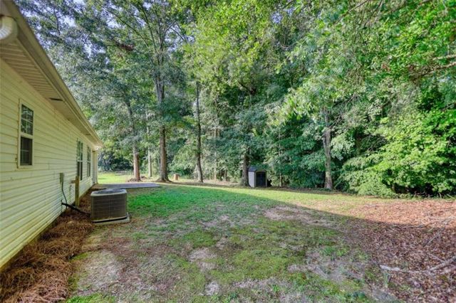 25 Luke Ln, Covington, GA 30014