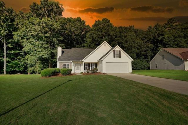 25 Luke Ln, Covington, GA 30014