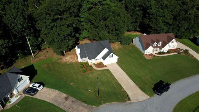 25 Luke Ln, Covington, GA 30014