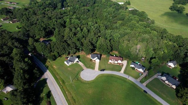 25 Luke Ln, Covington, GA 30014