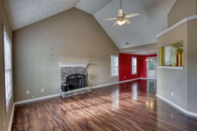 25 Luke Ln, Covington, GA 30014