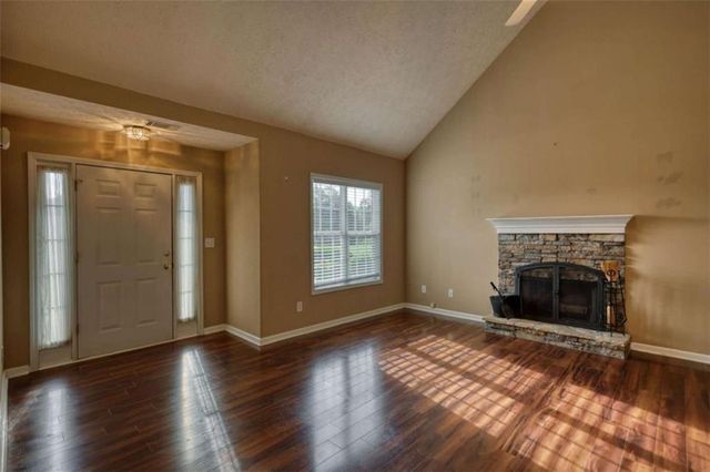 25 Luke Ln, Covington, GA 30014