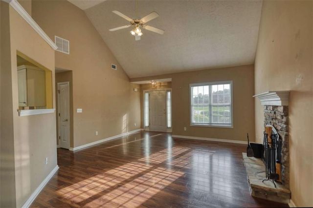 25 Luke Ln, Covington, GA 30014