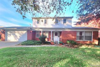 2415 Otter Street, Warren, MI 48092