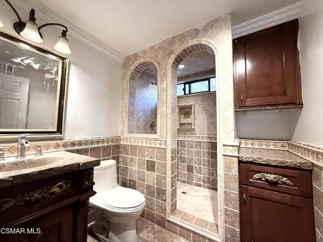 29608 Lazy Oak Place, Agoura Hills, CA 91301
