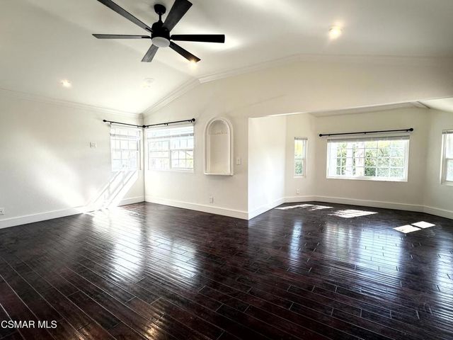 29608 Lazy Oak Place, Agoura Hills, CA 91301