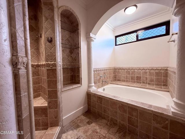 29608 Lazy Oak Place, Agoura Hills, CA 91301