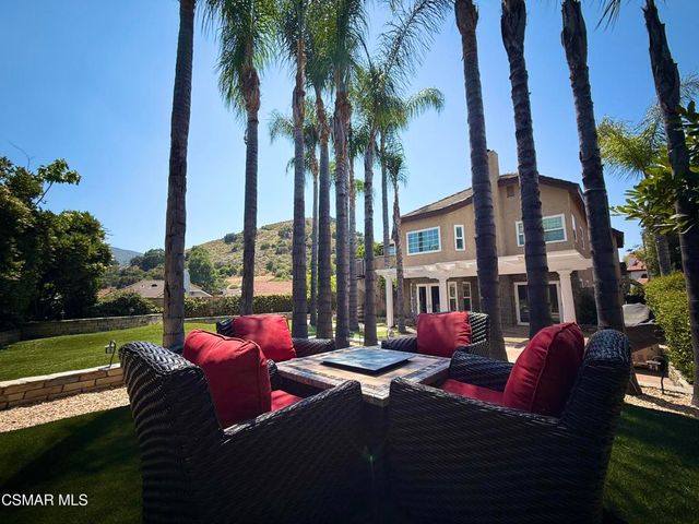 29608 Lazy Oak Place, Agoura Hills, CA 91301